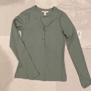 Athleta  Sea Foam Green Uptempo Ribbed Henley Top Shirt XS Long Sleeve NWT